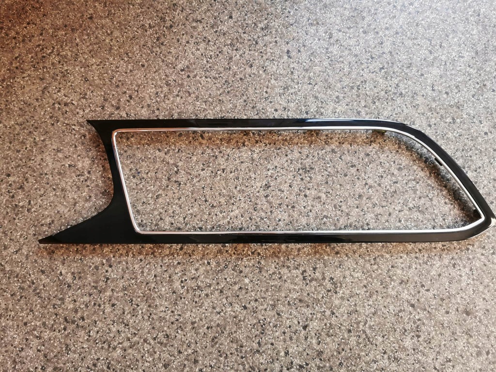 фото №1, Рамка накладка радио seat leon iii оригинальный номер 5f1858061a