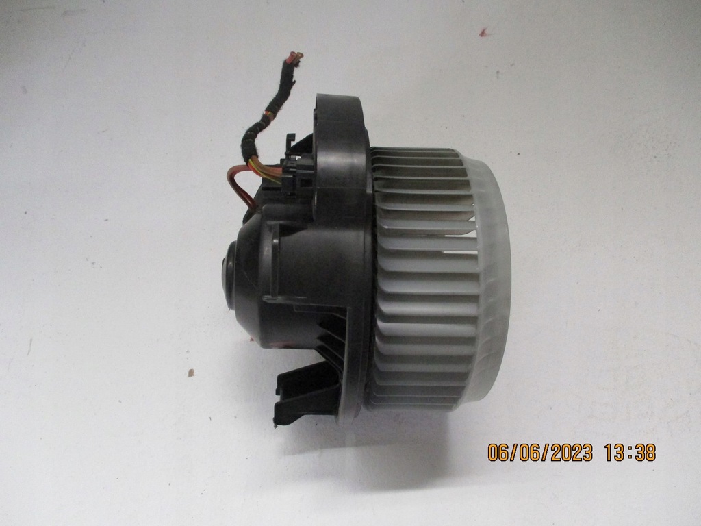 фото №1, Вентилятор отопителя range velar gx73-19e624-aa