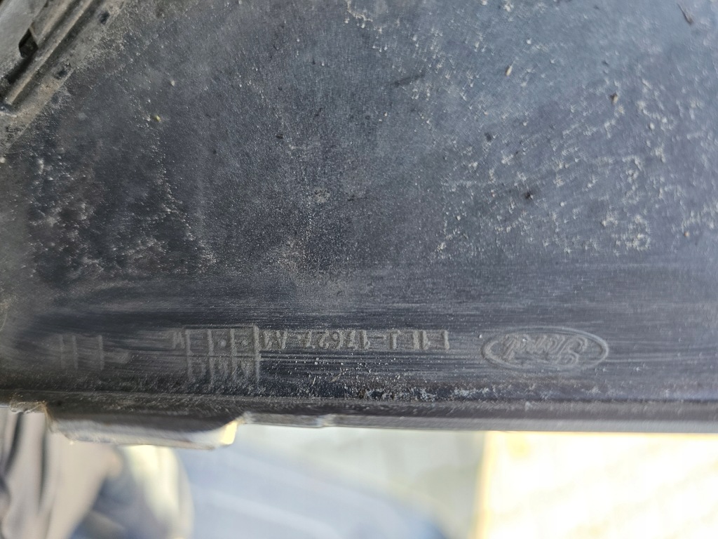 Спойлер решётка бампер ford focus mk3 рестайлинг  15-18 st st-line перед передний Доставка