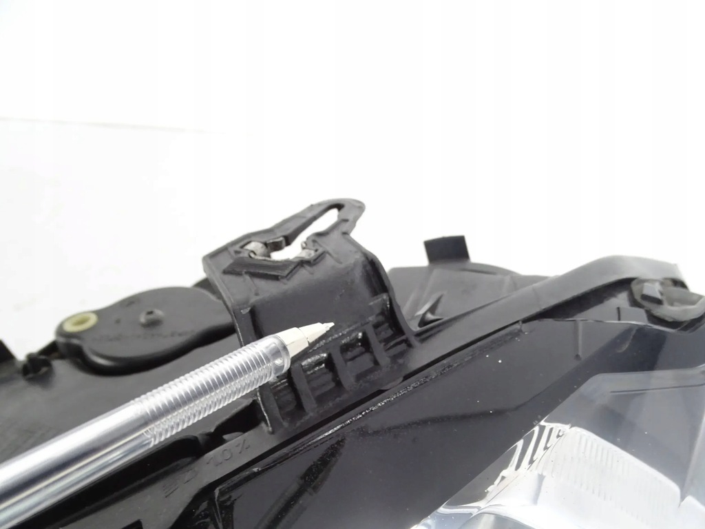 фото №6, Лампа перед передняя левая audi a1 82a