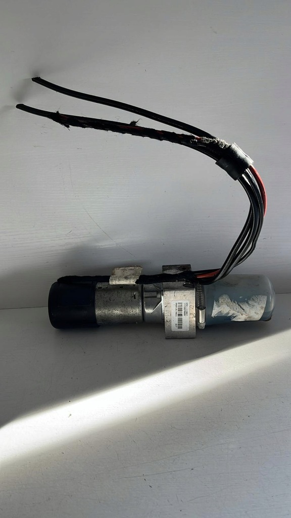 фото №1, Насос крыша audi r8 spyder cabrio dpe1-113067