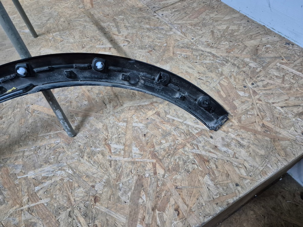 фото №8, Renault megane v 5 e-tech молдинг na крыло задний задняя правый