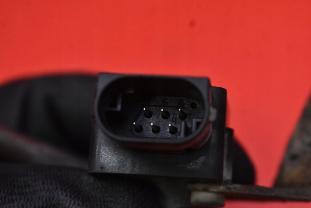 фото №8, Датчик выравнивание света правый перед 6853754 bmw x1 e84 lift 12-15