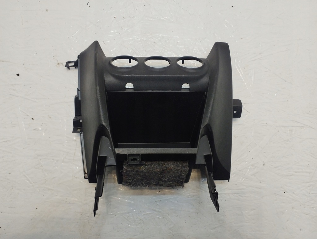 фото №1, Mitsubishi asx корпус обдув консоли 8002a780