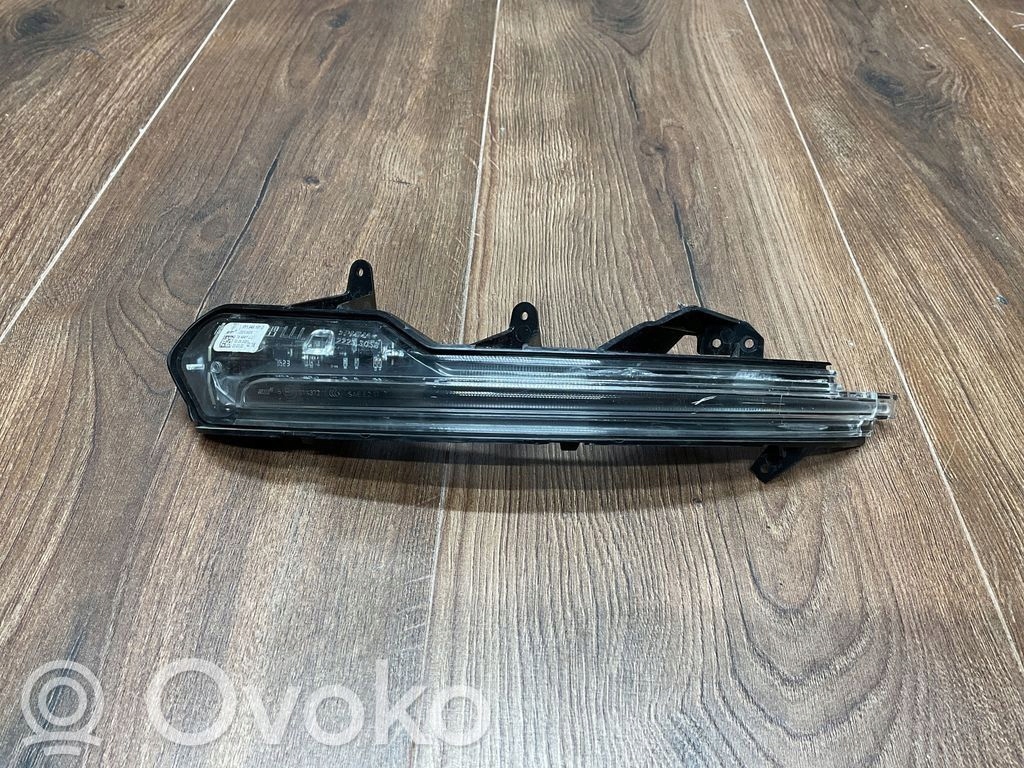 фото №1, Поворотник левый porsche cayenne 9y1949101c .