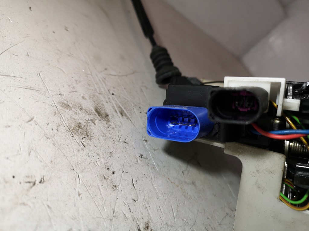 фото №4, Замок правый перед vw phaeton 9 2 pin eu