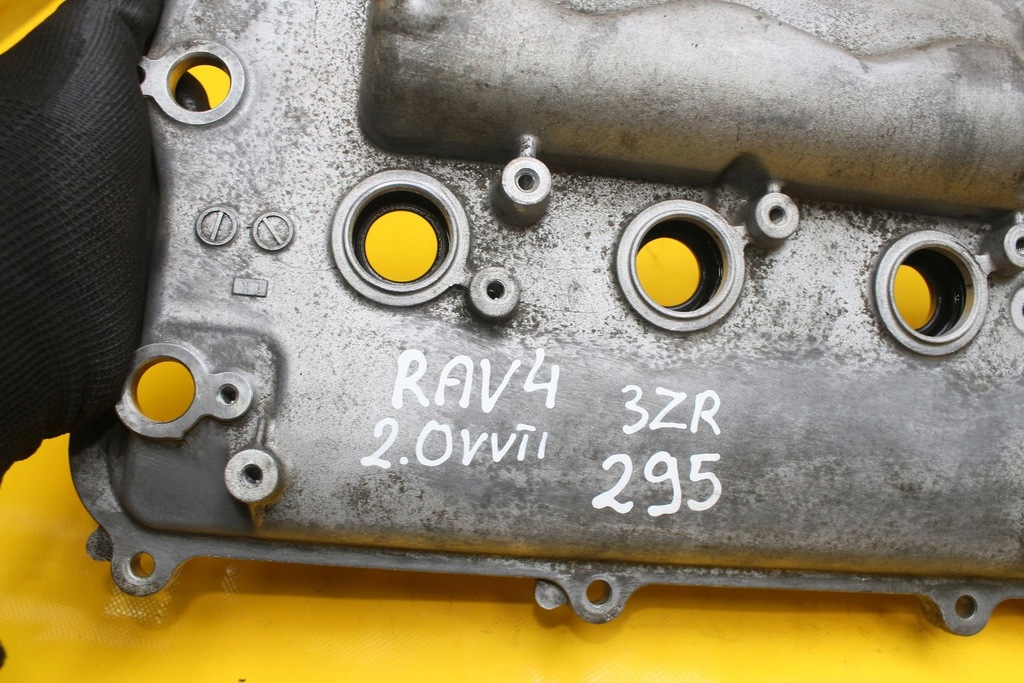 фото №10, Крышка клапанов rav4 avensis 2.0 vvti 3zr