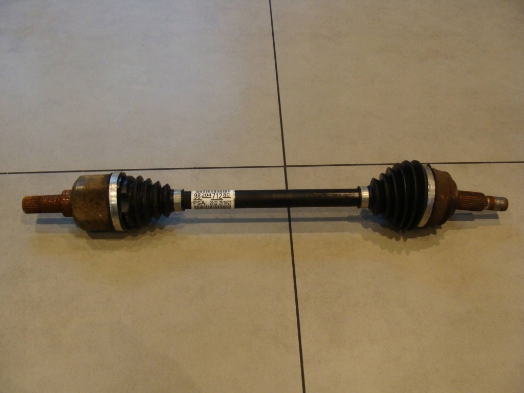 фото №1, Приводной вал левый перед 9820471280 combo e toyota proace city 1.5 d-4d yh01 24r