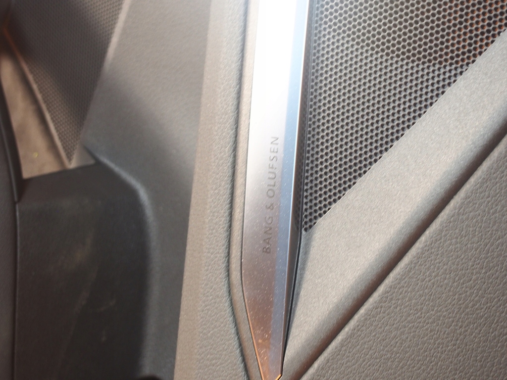 фото №15, Audi e-tron 4ke сиденья заднее сиденье обшивки bang 27km