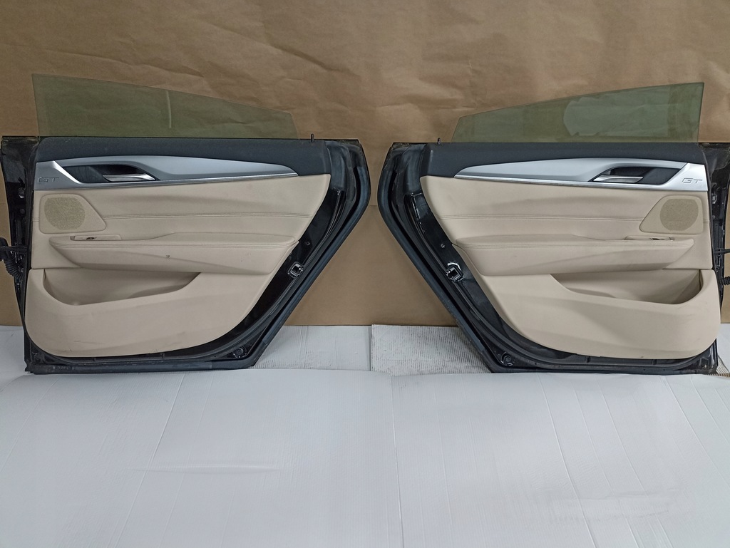 фото №1, Обшивка дверь задняя левый правый bmw 6 gt g32
