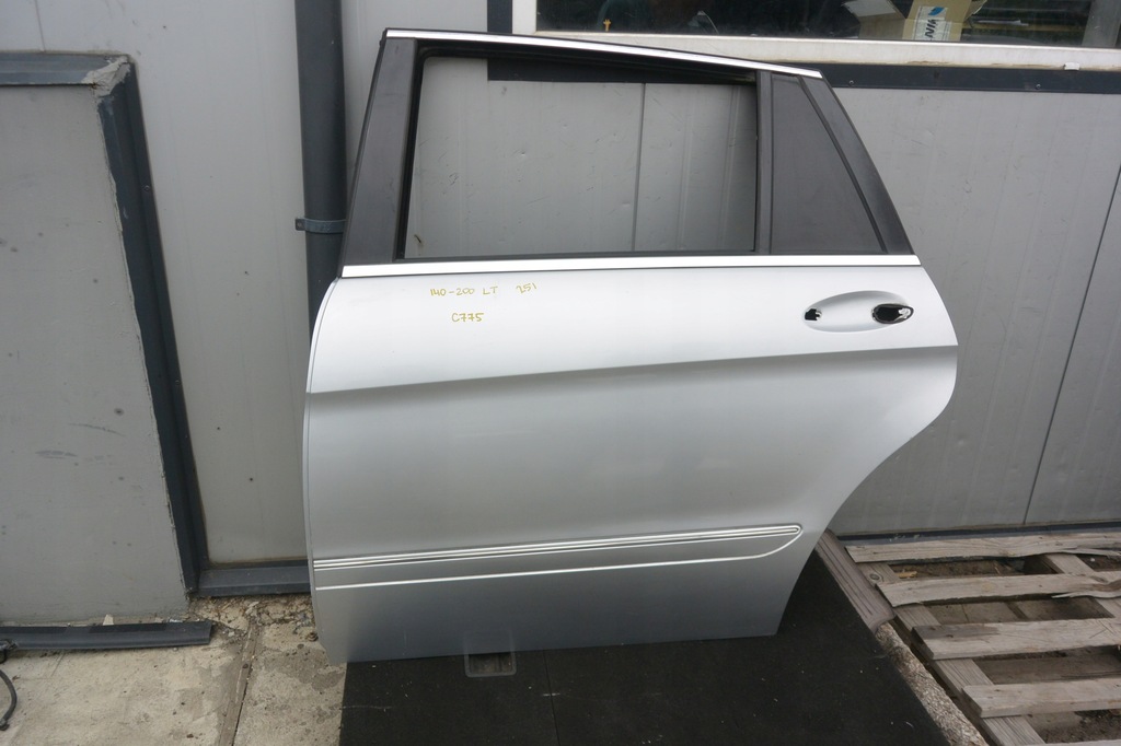 фото №1, Дверь левая задняя mercedes r-klasa w251 long c775