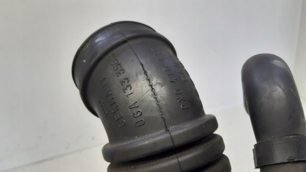 фото №5, Труба впускной 06a133356b audi tt