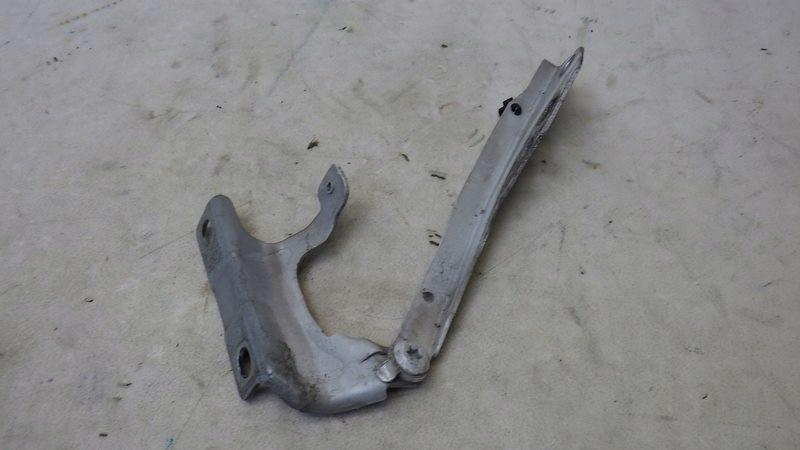 фото №3, Петля капот правый volvo v50