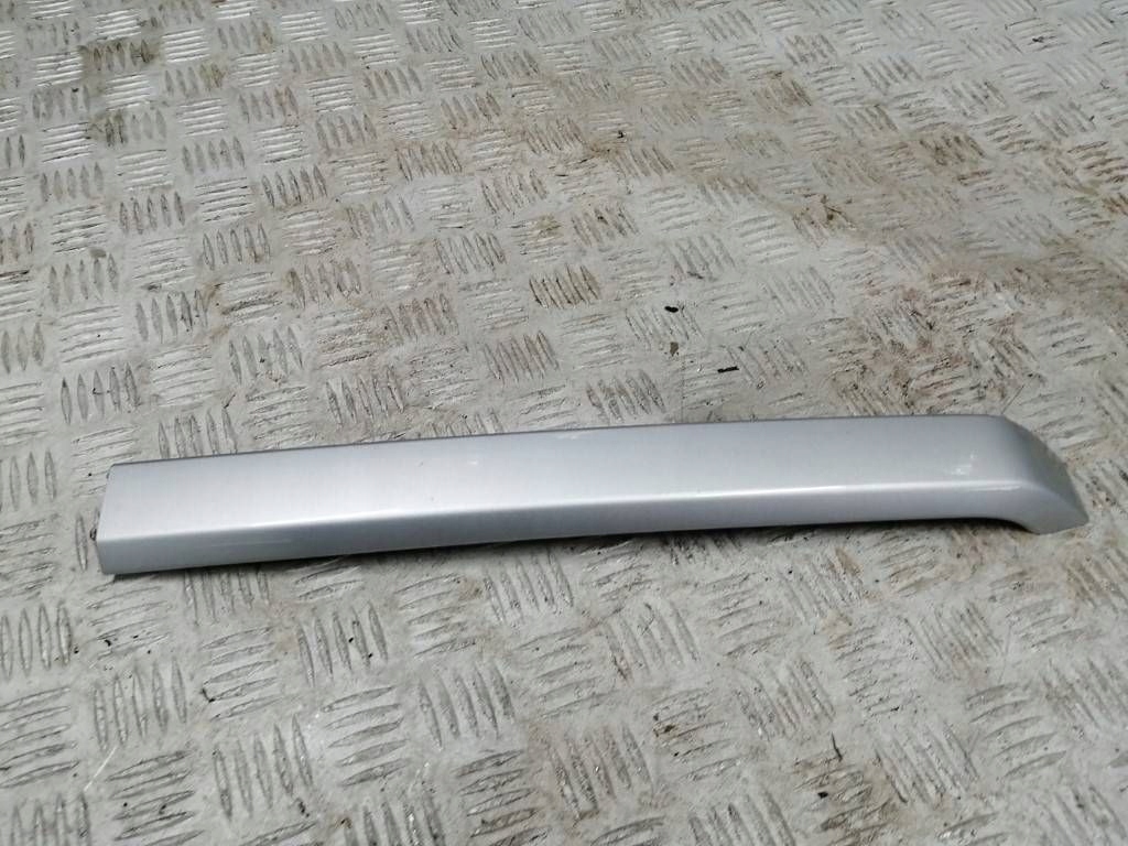 фото №1, Peugeot 2008 i накладка рейлінг ліва задня задня