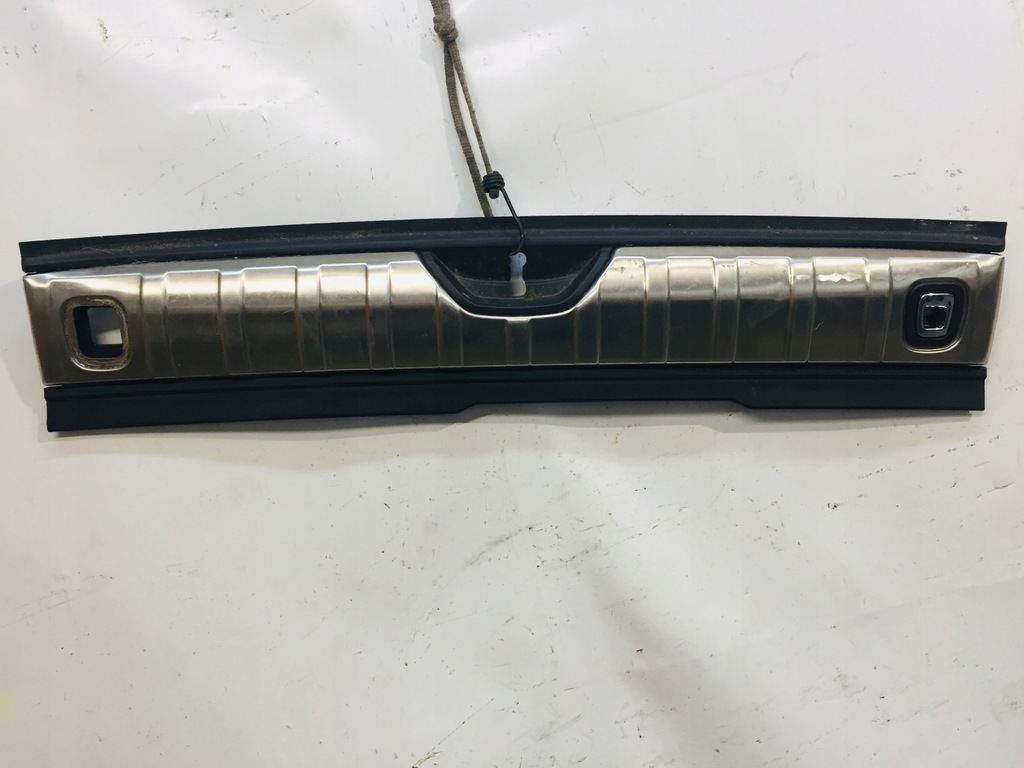 фото №1, Обивка поперечина заднего хром peugeot 2008