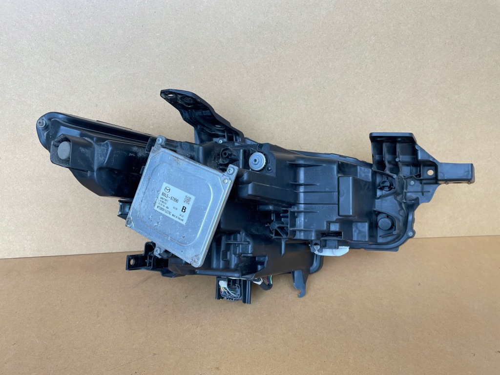 Mazda 3 фара full led лівий перед ліва в Україні