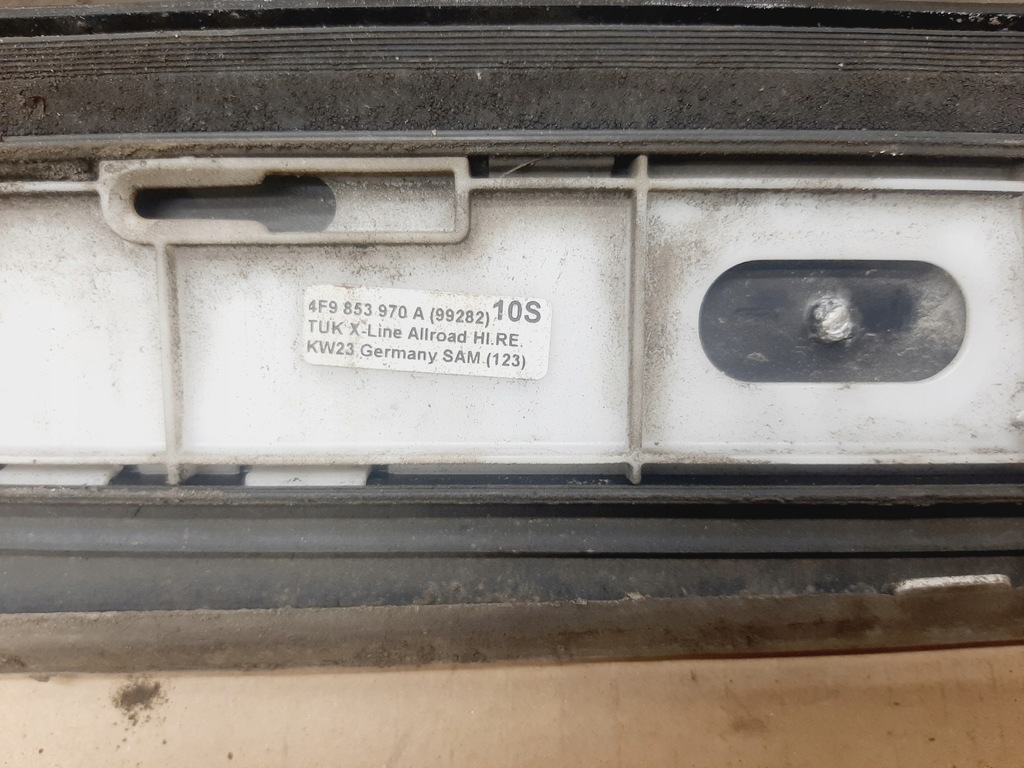 фото №13, Молдинг нижня двері лівий перед audi a6 c6 allroad lata 2004-2008