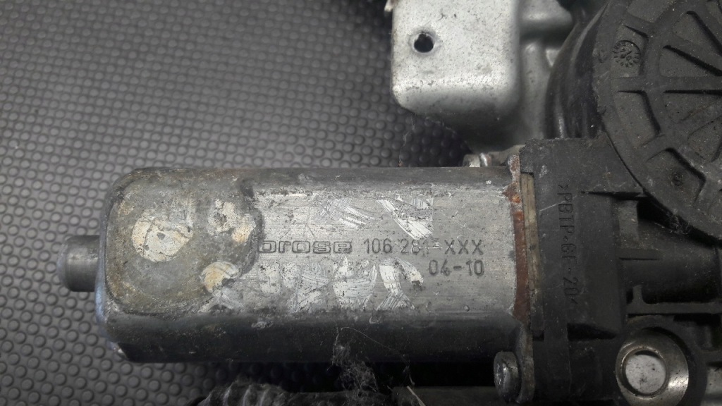 Купить 106281xxx механизм стекло правый перед toyota yaris i