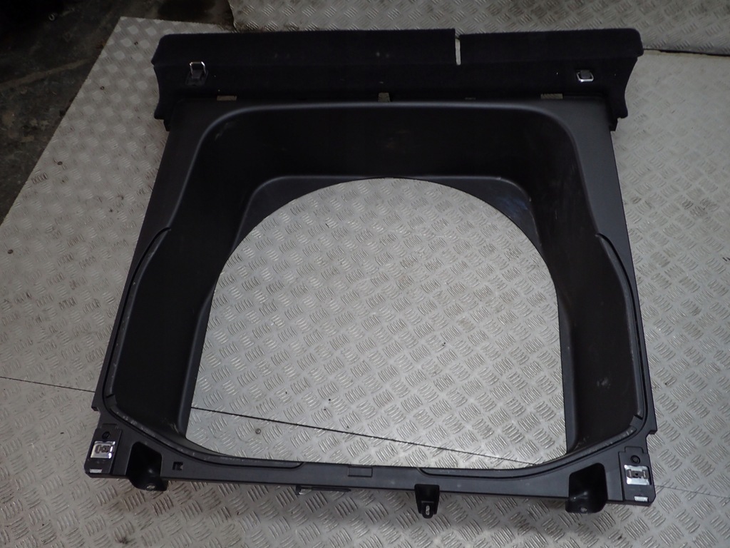 фото №1, Jeep grand cherokee wk2 пластик багажника ніша