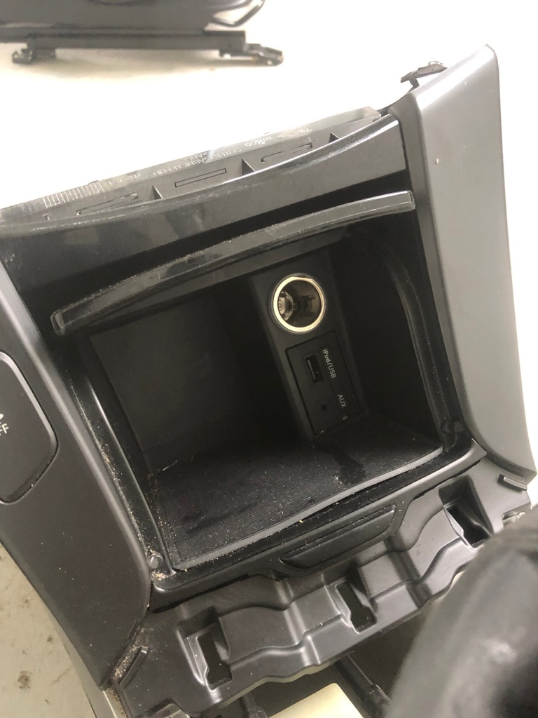 фото №10, Сиденья заднее сиденье туннель hyundai i40 sedan