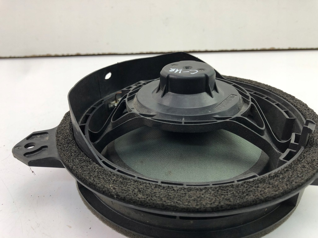 фото №4, Toyota c-hr динамик дверь ułamany кронштейн