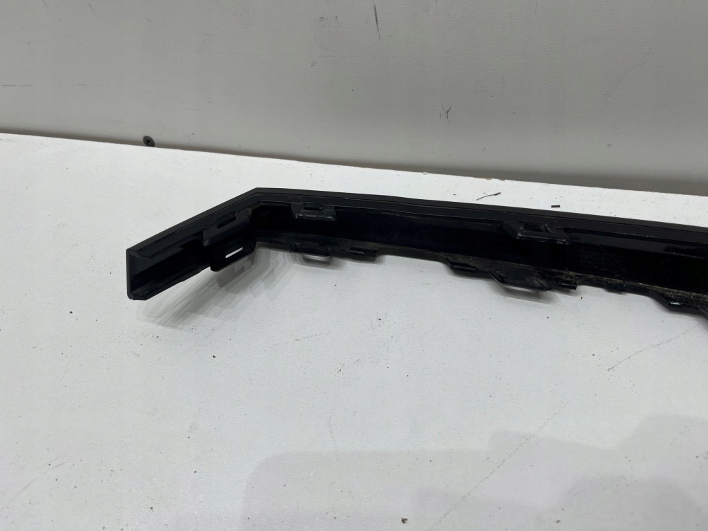 Bmw ix i20 молдинг решётка бампера перед передняя правый  5a0b946 Цена