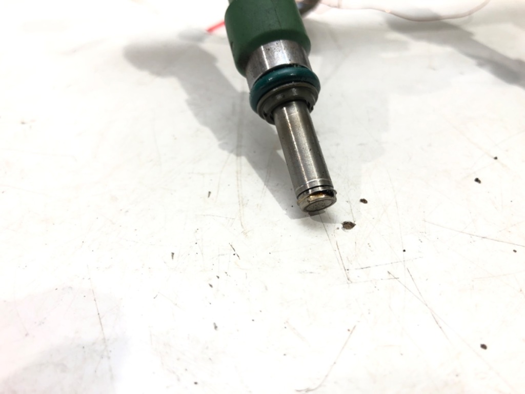 фото №2, Молдинг упорскування renault clio v 175204021r 1.0 91km