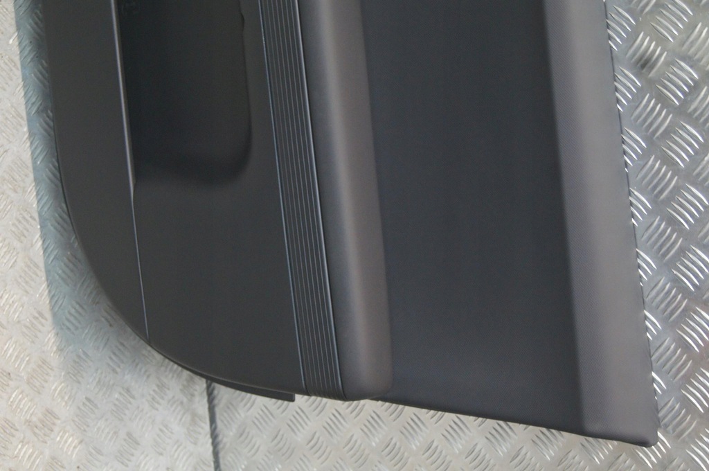 фото №4, Hyundai ioniq 5 обшивка дверь правый перед