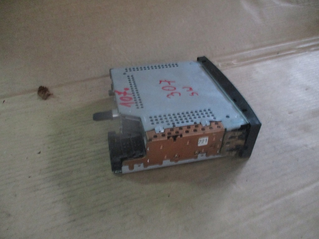 фото №2, Радио радиопроигрыватель peugeot 307 01-08