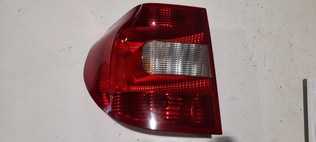 фото №1, Лампа ліва задня skoda yeti 5l0945095