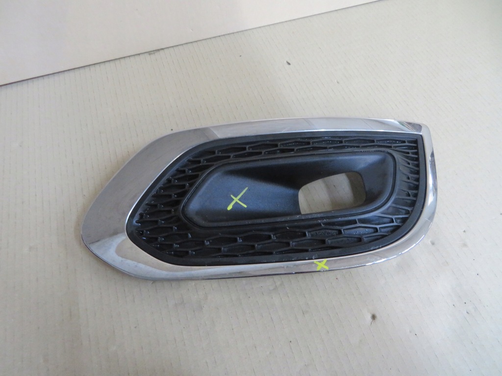 фото №1, Решётка бампера правый перед renault kadjar lift 261a23692r