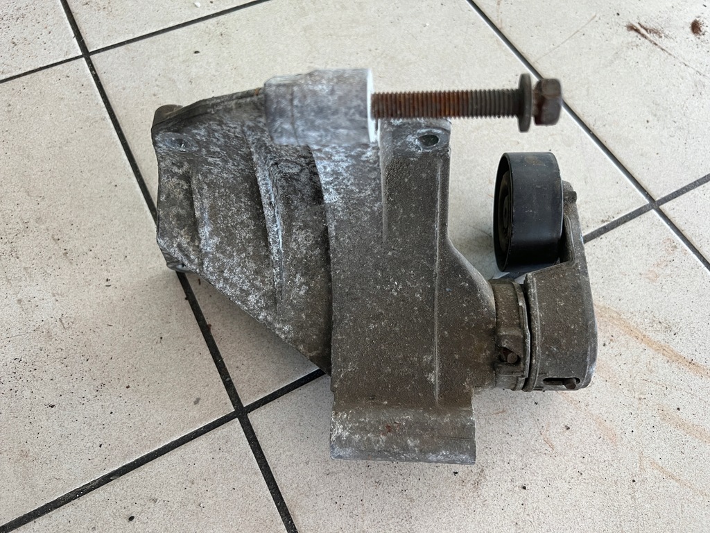 фото №1, Jeep wrangler tj 4.0 97-06 кронштейн натягувач