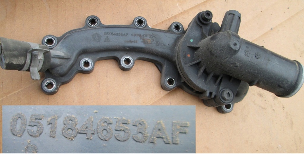 фото №15, Chrysler town country 11- 3.6 корпус термостата