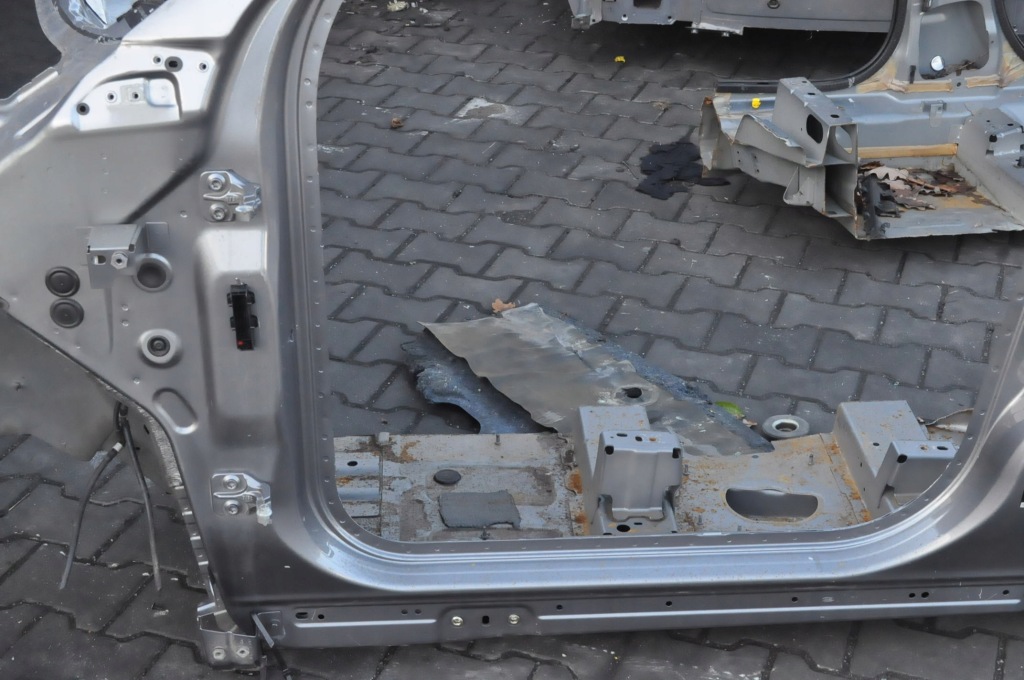 Land rover discovery sport l550 четверть лонжерон левая перед +стойку порог Оригинал