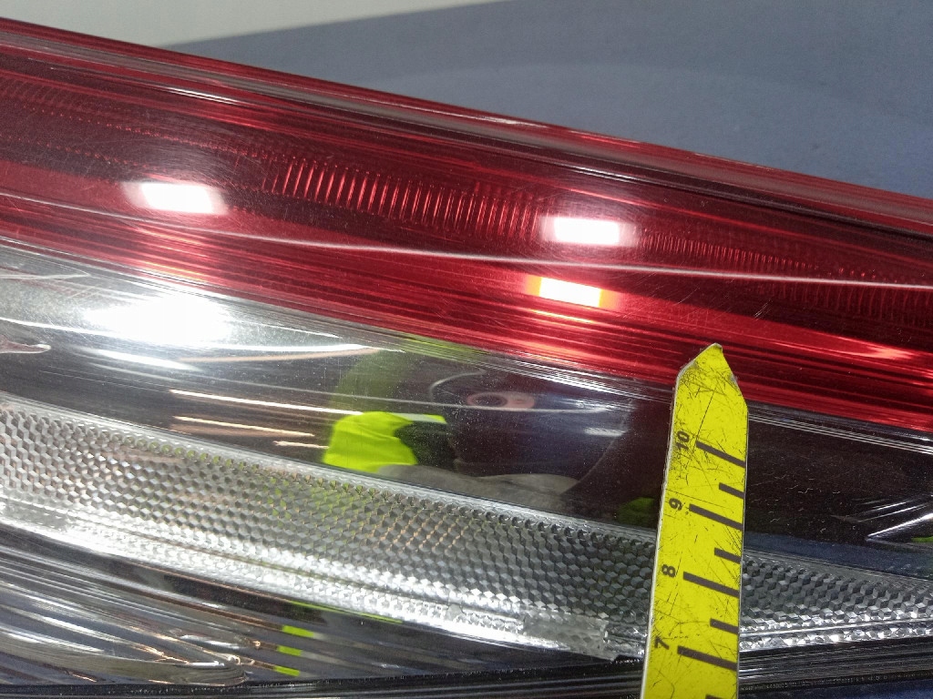 Toyota camry viii xv70 лампа задній права зовнішня w крила Зі Шроту