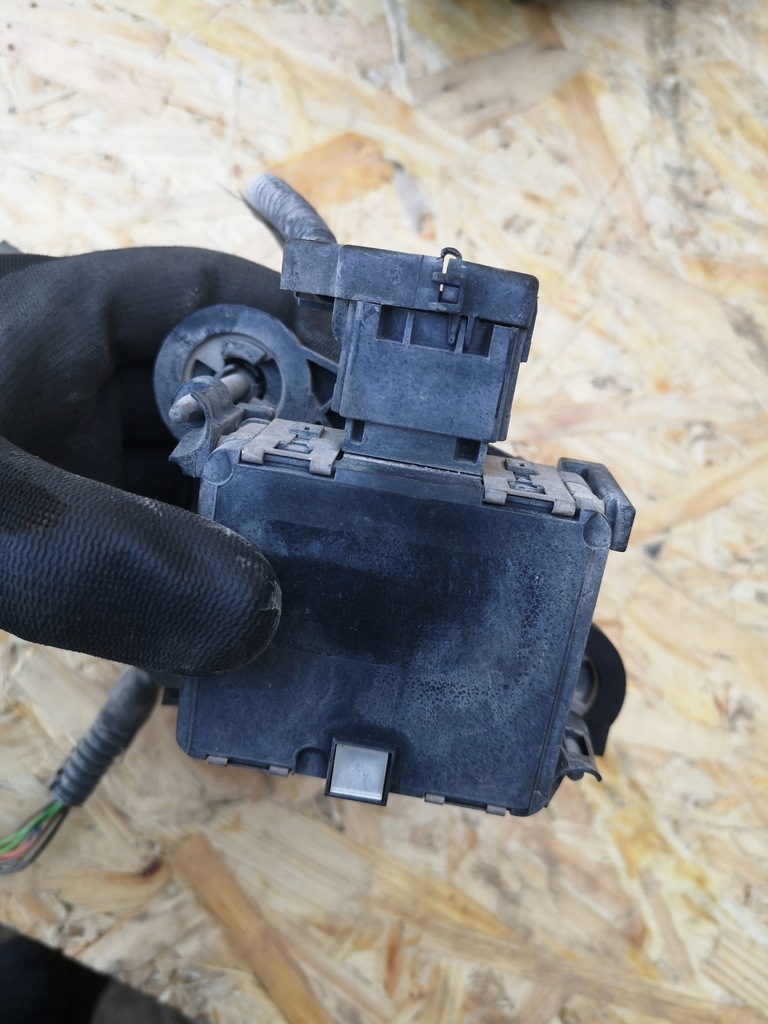 фото №3, Alfa romeo stelvio радар перед 50555747 кронштейн колодка