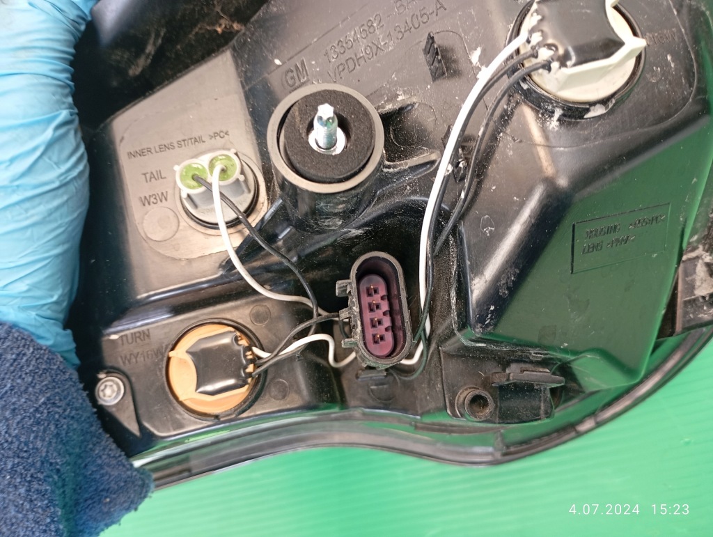 Лампа задняя левая opel adam 12-19 39025873 Доставка