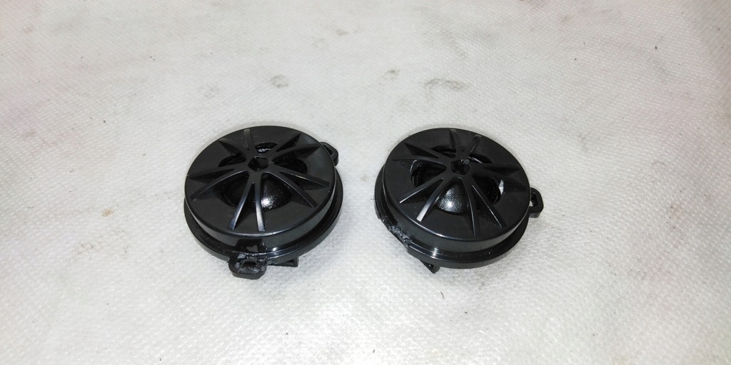 фото №1, Vw new beetle 5c динамік fender europa 12r