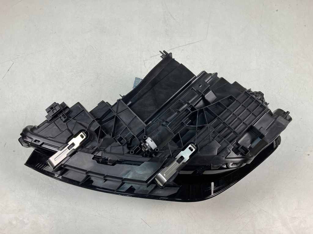 фото №11, Лампа правая передняя bmw 2 u06 full led 5a42248-08