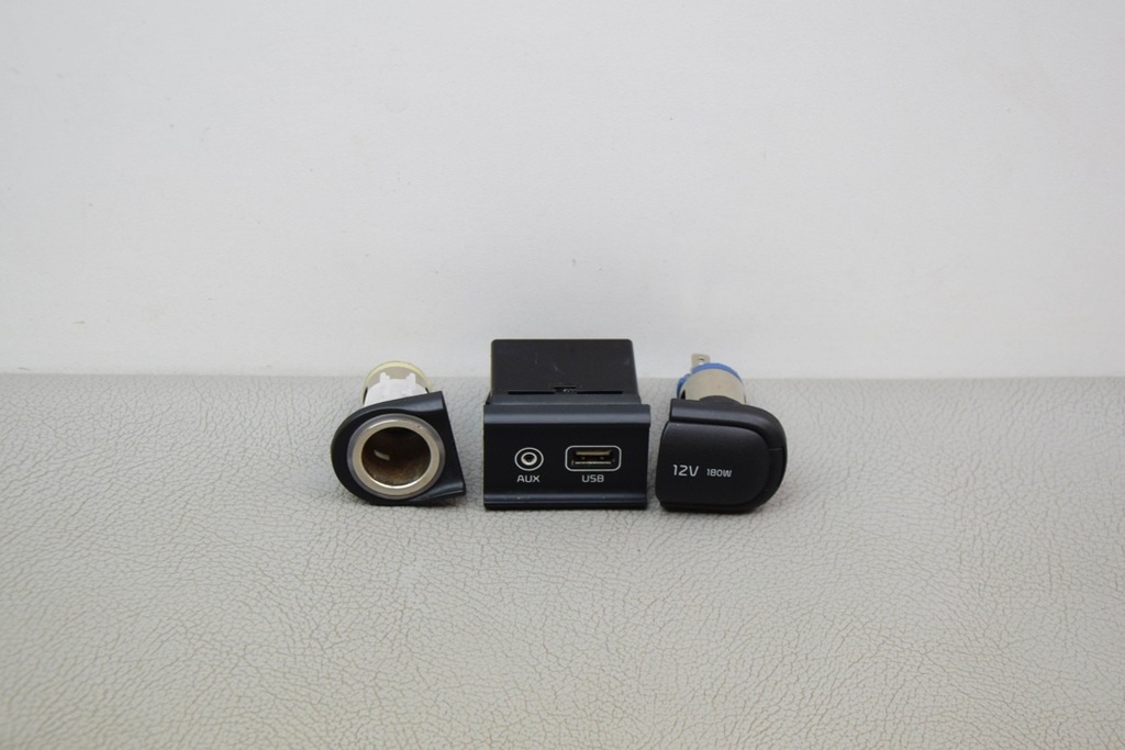 фото №9, Додаткові з'єднувач мультимедіа aux/usb kia optima 96120d4500 1.7l дизель