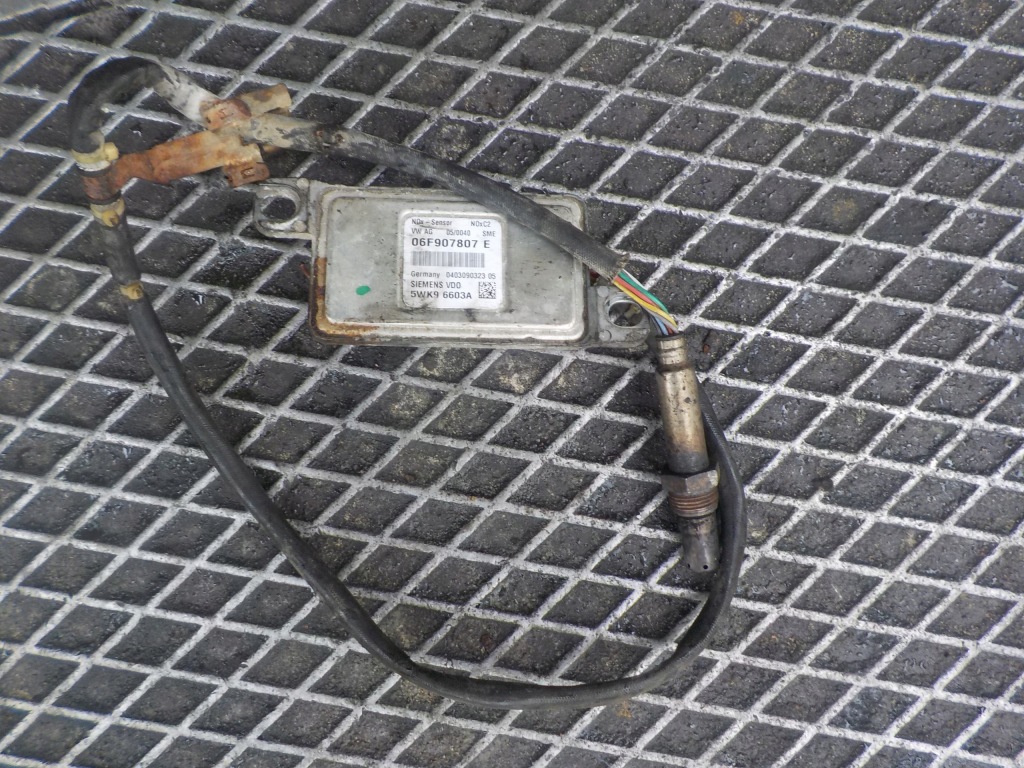 Купити Audi a3 2 8p 2.0 fsi датчик лямбда-зонд nox 06f907807e