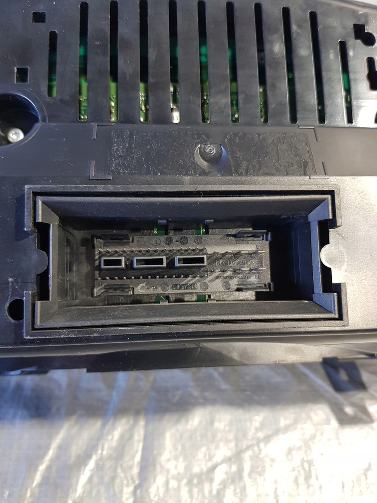 фото №9, Лічильник vw passat b6 2.0 tdi a2c53145550 plus корпус спідометра 3c1858335ac