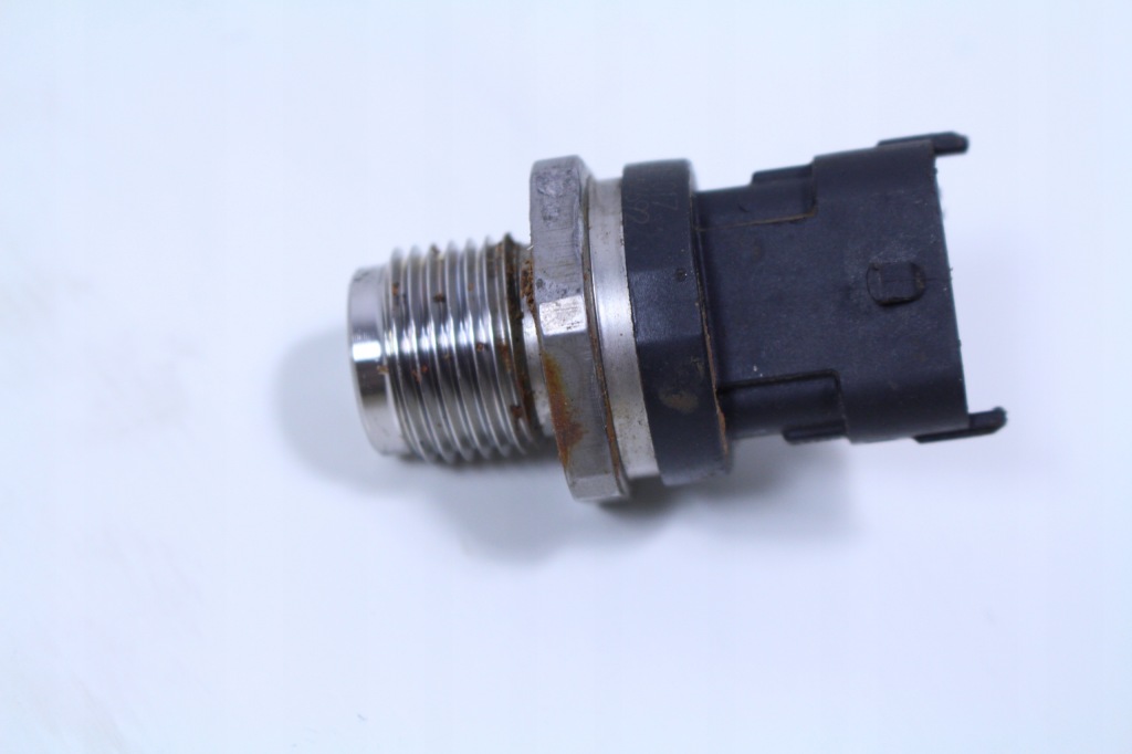 Купить Датчик давления топлива jeep renegade 19r. 2.0crd