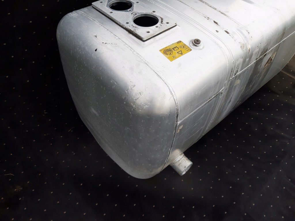 фото №8, Mercedes бак пального 390l + гідравліка 130l