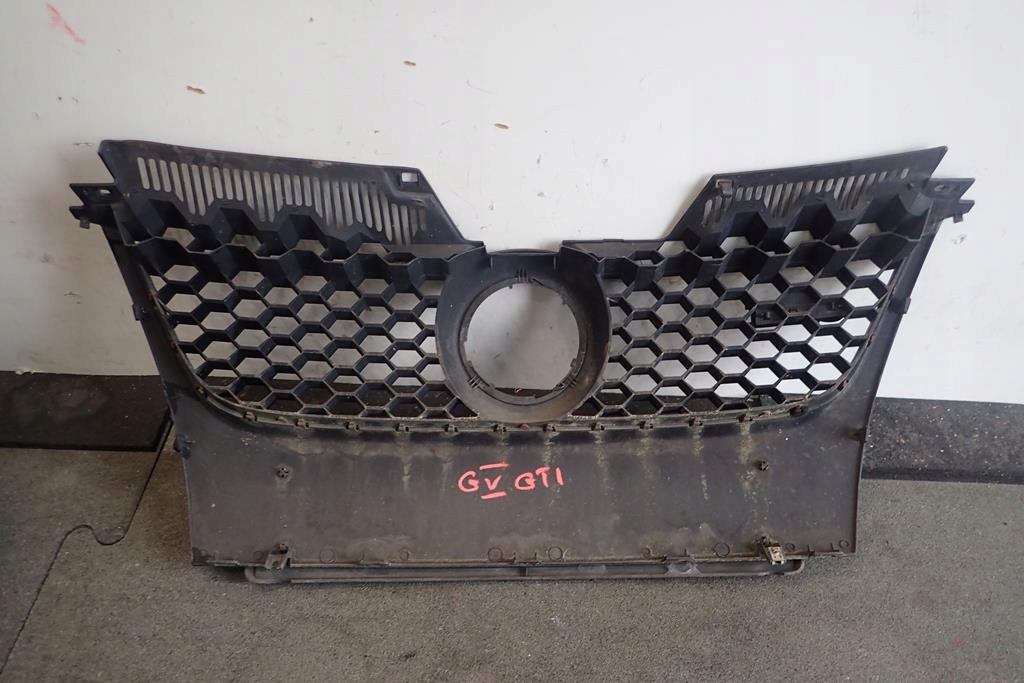 фото №4, Решётка радиатора vw golf v gti 1k