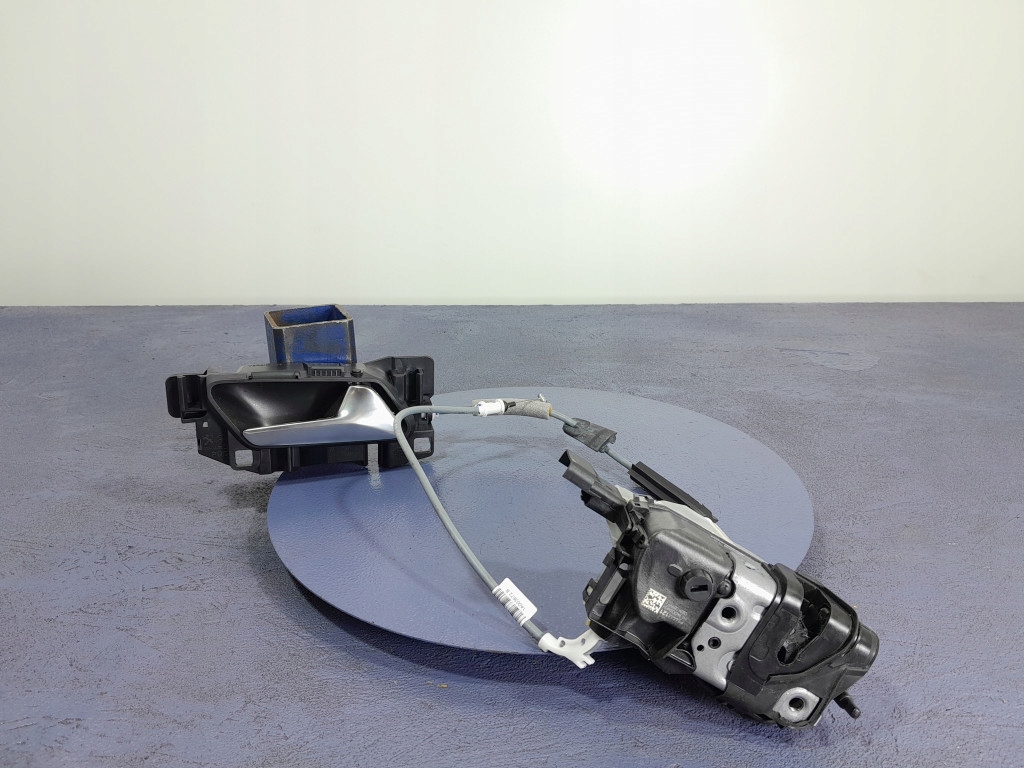 фото №1, Peugeot 208 ii замок дверь перед правый 444121