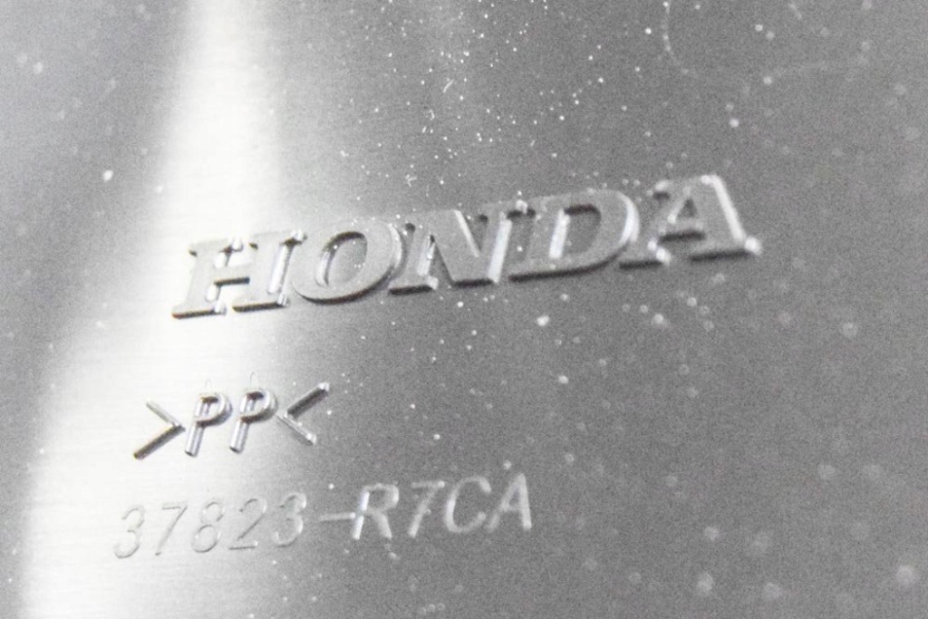 фото №5, Honda cr-v rm1 приборная панель приборная панель  средняя бардачок пластик 37821-r7c