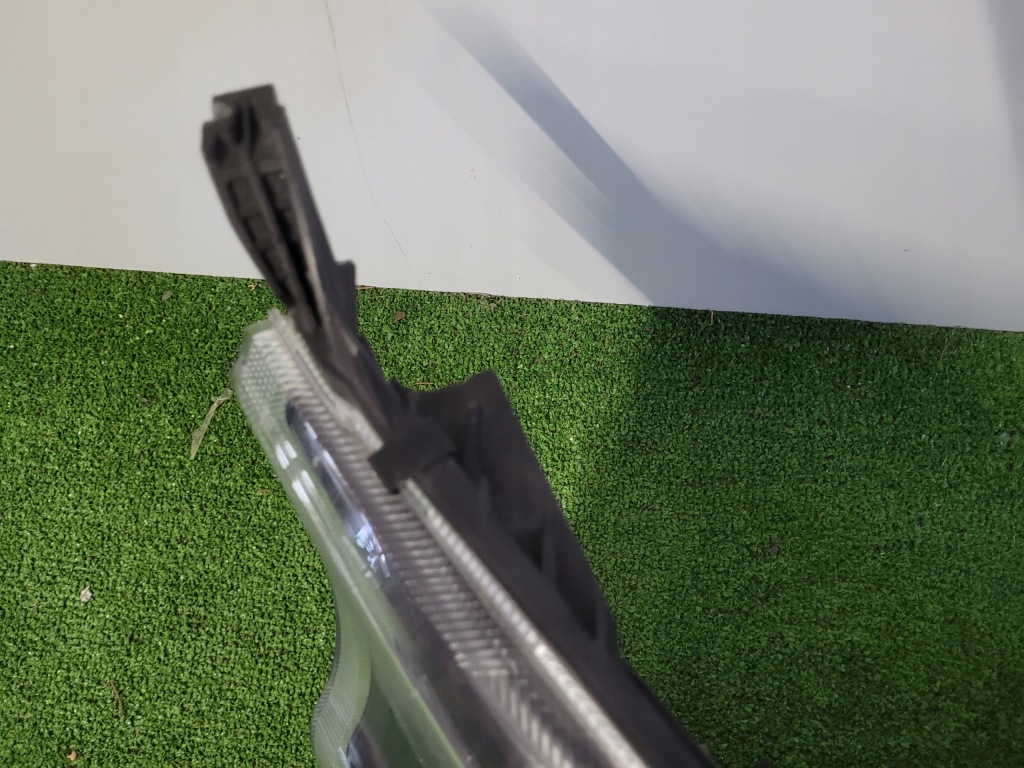 Ford transit custom рестайлинг  фара правый  левая фара линза обычная led с Разборки