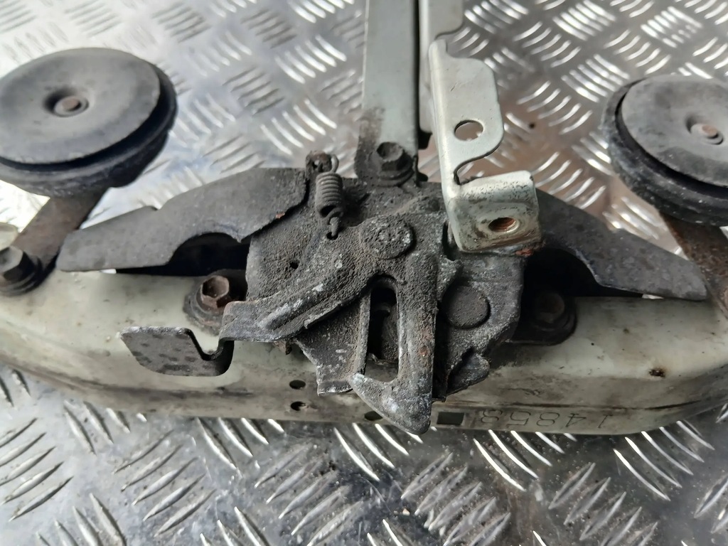 фото №9, Toyota avensis t250 pas передній верхній підсилювач верхній 2005