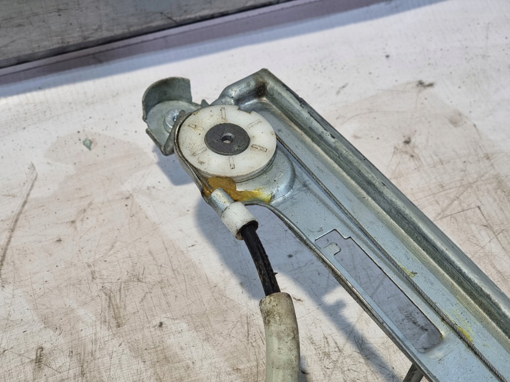 Подъемник стекло правый перед оригинальный номер 05074798aa dodge caliber 07r в Украине